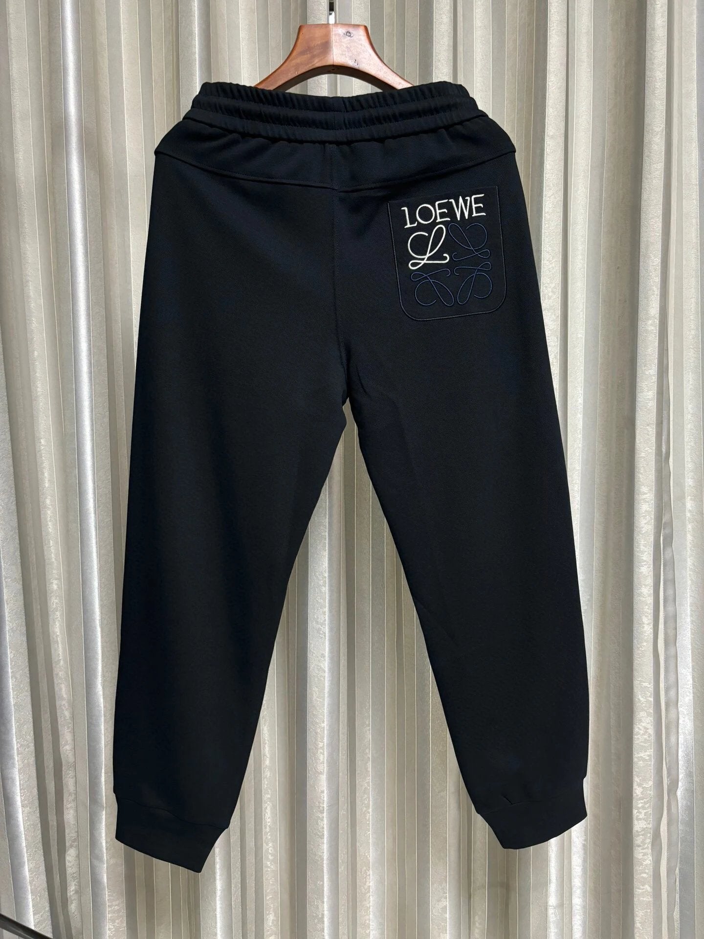 LOEWE Sweatpants 24Fw Back Pocket Embroidery logo Drawstring Jogger Sweatpants for Men and Women, Autumn and Winter Loose Fit, High Waist, Color Block, Plus Size, Casual Pants