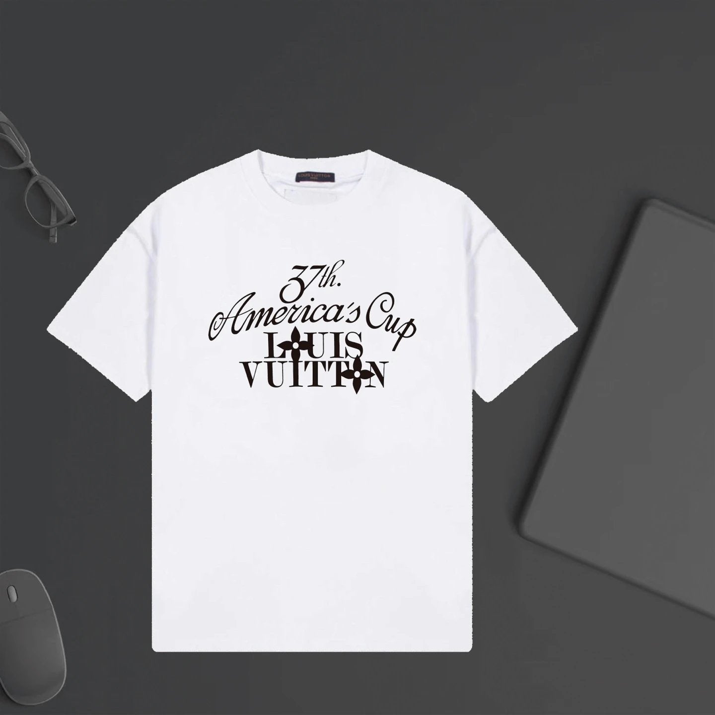 Louis Vuitton LV T-shirt Unique Letter Print on Chest logo round Neck Short Sleeve25ss New pure cotton T Unisex T-Shirt OS Drop Shoulder Loose Fit Base Shirt Top T-Shirt Short Sleeve