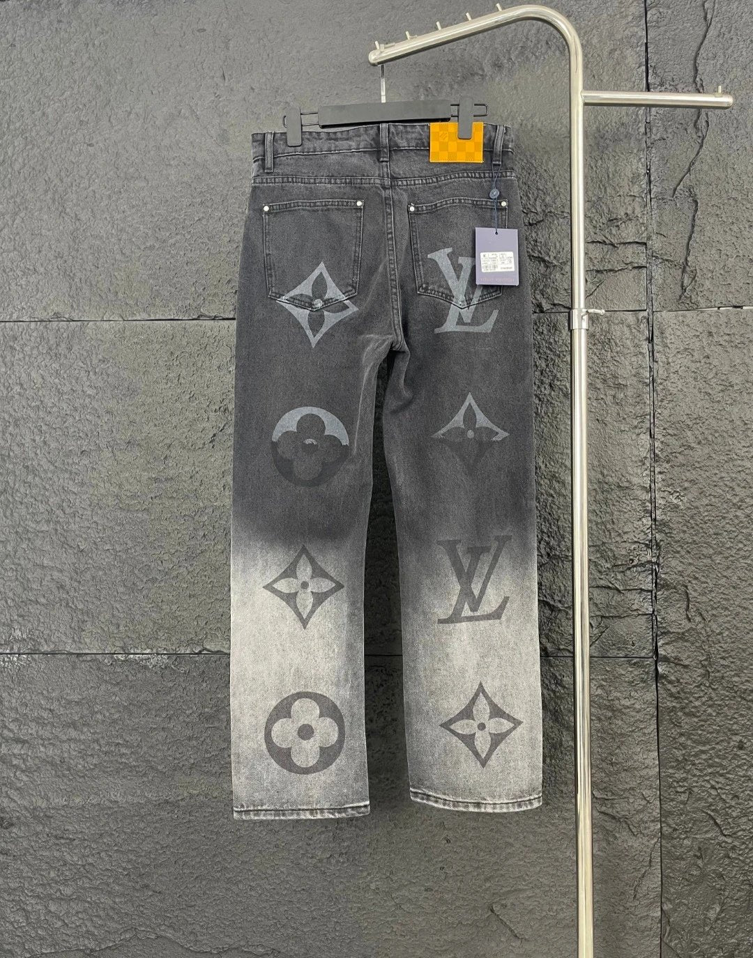 Louis Vuitton LV Jeans Front and back four-leaf clover snowflake and letter print logo25ss Spring Summer New Straight Loose Slim Fit Jeans Unisex Long Pants