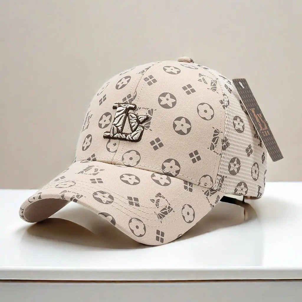 Louis Vuitton LV Hat 2024New Baseball Cap Men's and Women's Face-Showing Little Wild Hat Summer Sports Sun Protection Hat Fashion Street Peaked Cap