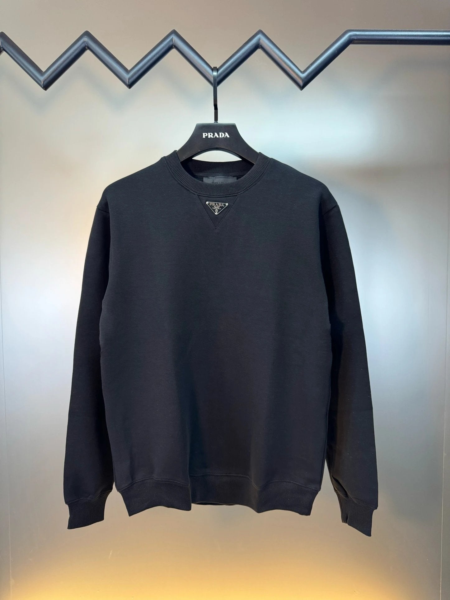 PRADA Hoodie Chest Metal Triangle Logo Crewneck Sweatshirt Simple Versatile Casual Loose Pullover Sportswear os Versatile Inner Layer Top Unisex24ss Autumn and Winter New Products