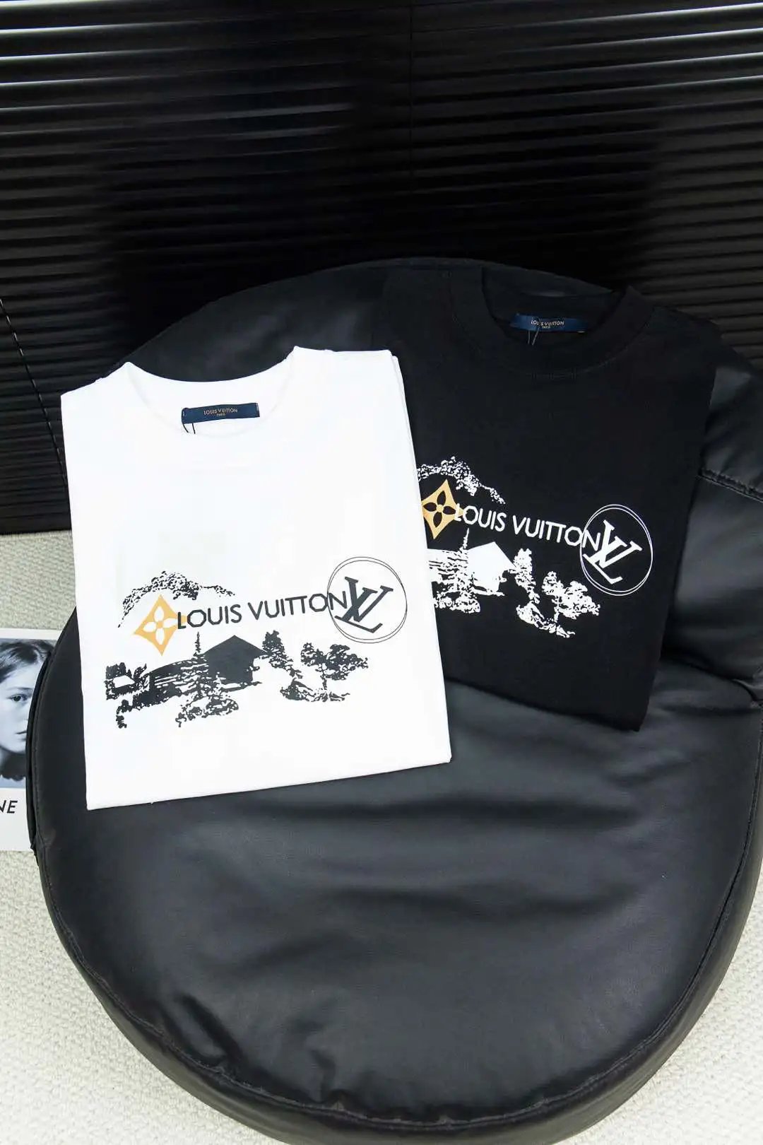 Louis Vuitton LV T-shirt Outdoor Sketch of Chest logo round Neck Short Sleeve25ss New Pure Cotton Unisex Style T T-shirt OS Loose Fit Base Shirt Top Half Sleeve T-Shirt
