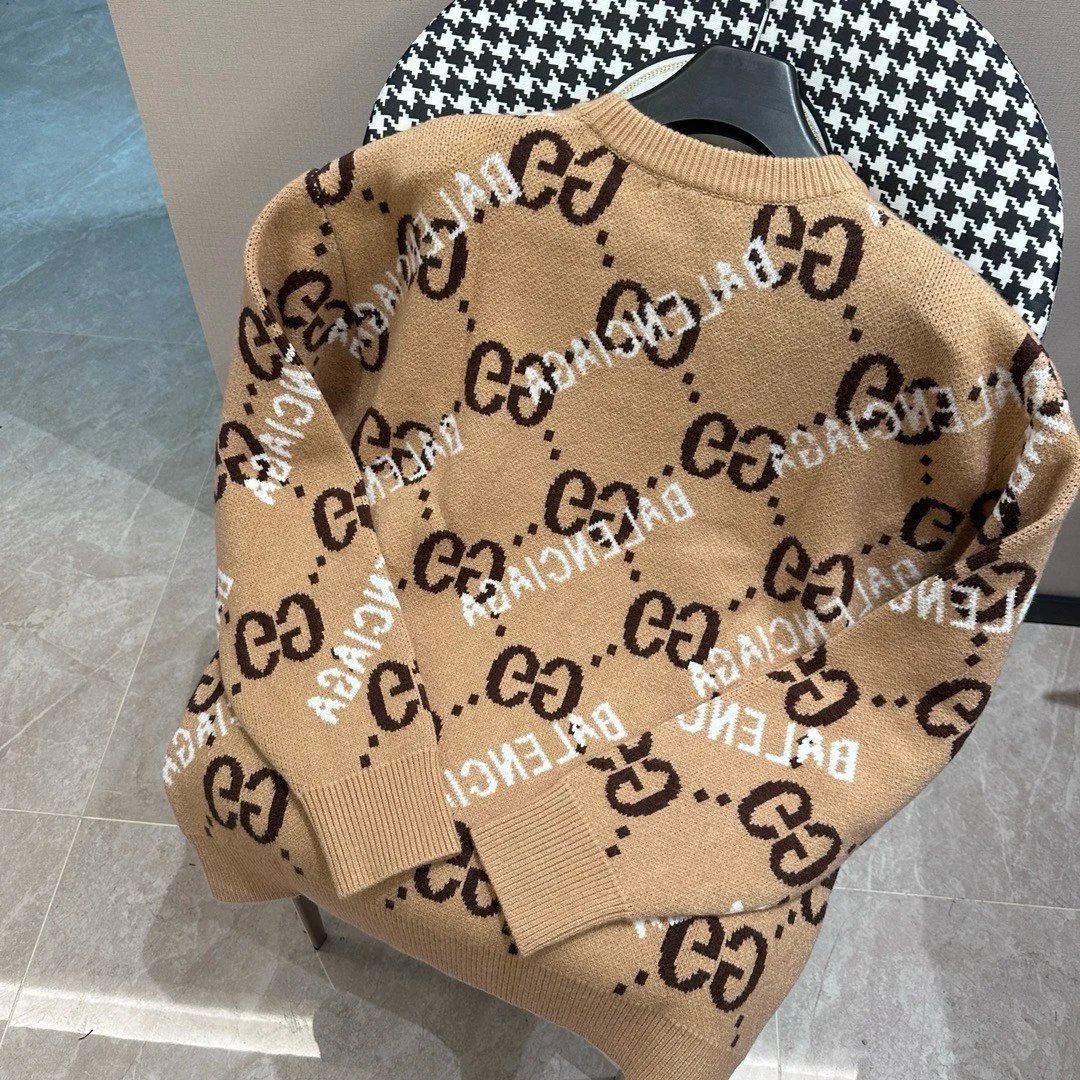 Balenciaga Sweater Collaboration Crew Neck Sweater Knit Long Sleeve Pullover Thickened Lazy Style OS Loose Fit Casual Jacket for Men and Women, Versatile Inner Layer