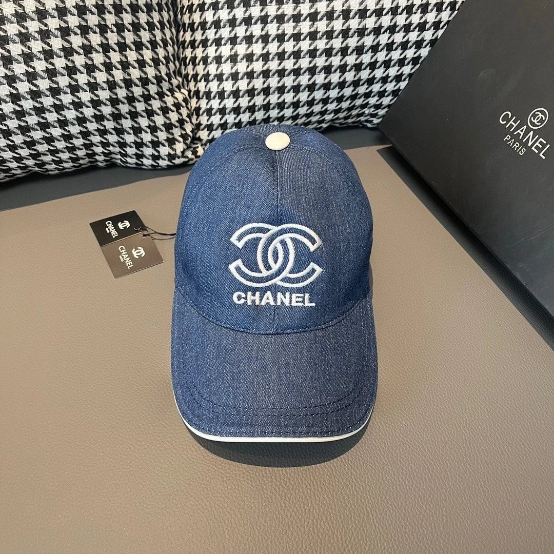 Chanel Hat With Box Cloth Bag，New Original Baseball Cap，Denim Pairs C Embroidery,Counter1:1Mold Opening Customization，Original Denim Fabric+First Layer Cowhide，Lightweight and Breathable！Excellent Quality，Basic Head Circumference56，Patch Adjustable。