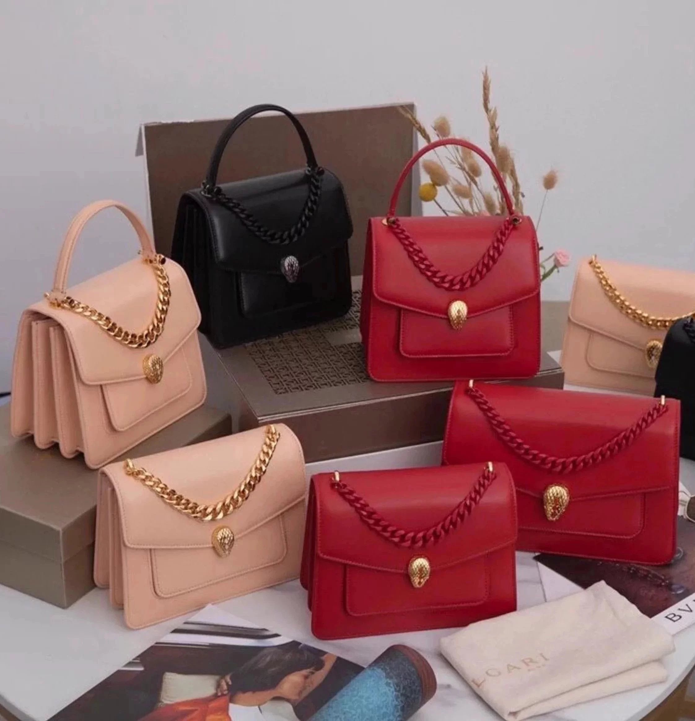 BVLGARI Bag Top version 【Original Quality】2021New Women's Bag Limited Edition Snake Head Buckle Red Enamel Snake Eye Women's Shoulder Bag/Crossbody Handbag Bag Decorated with a Snake's Head Naza Same Product Detachable Shoulder Strap