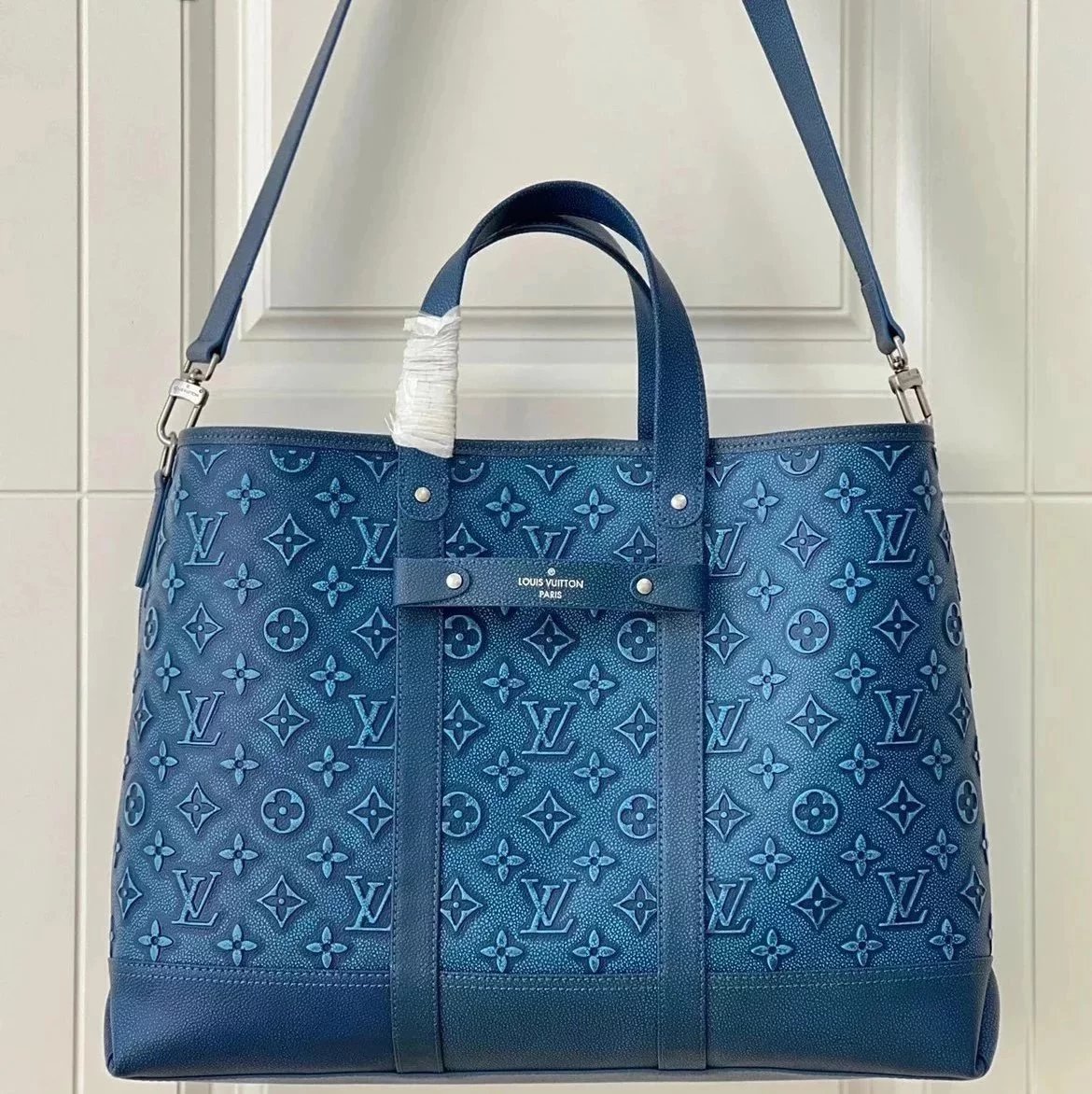 Louis Vuitton LV Men's Bag Top version 【Inspection-Free Version】Original Leather2022New M21358Archy Medium Men's Messenger Bag Men's Messenger Bag Shoulder Messenger Bag M21371ToteJourney Series Handbag Briefcase Shoulder Bag Messenger Bag Lawyer Informat