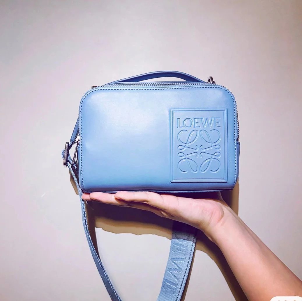 LOEWE Women's Bag Top version 【Original Leather Hardware】2023New Small Box Camera Bag Men's and Women's Same Horizontal Camera Bag Messenger Bag Shoulder Bag Double Zipper Open and Close Two Zipper Compartment Pocket Classic Cowhide