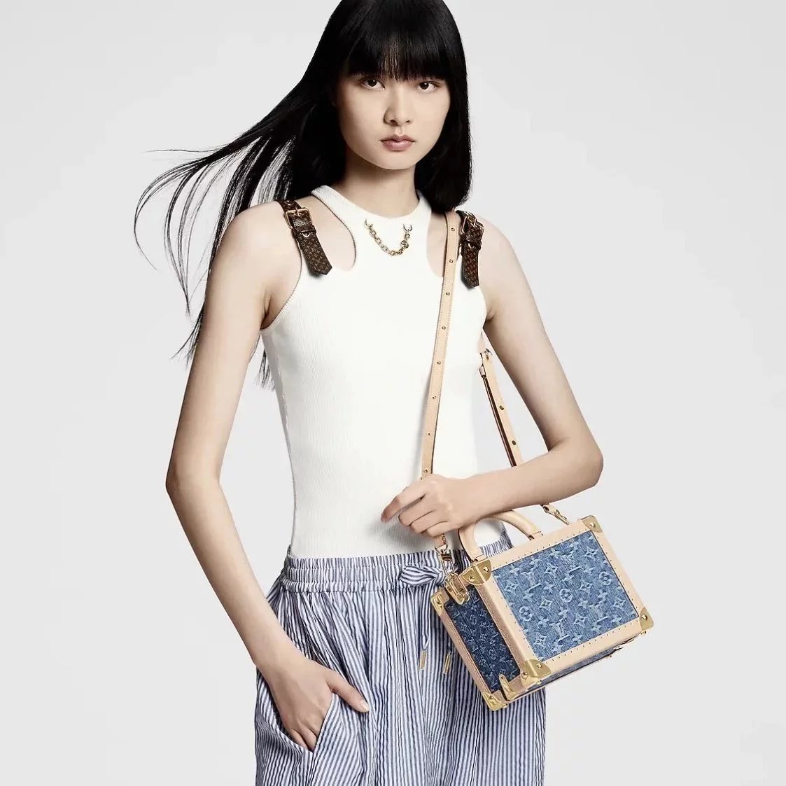 Louis Vuitton LV Women's Bag Top version 【Super Original Factory】2024Spring Style Tannin Jean Bag PetiteValise Hard Box Cosmetic Case M24161Denim Jean Bag Women's Bag Men's Bag