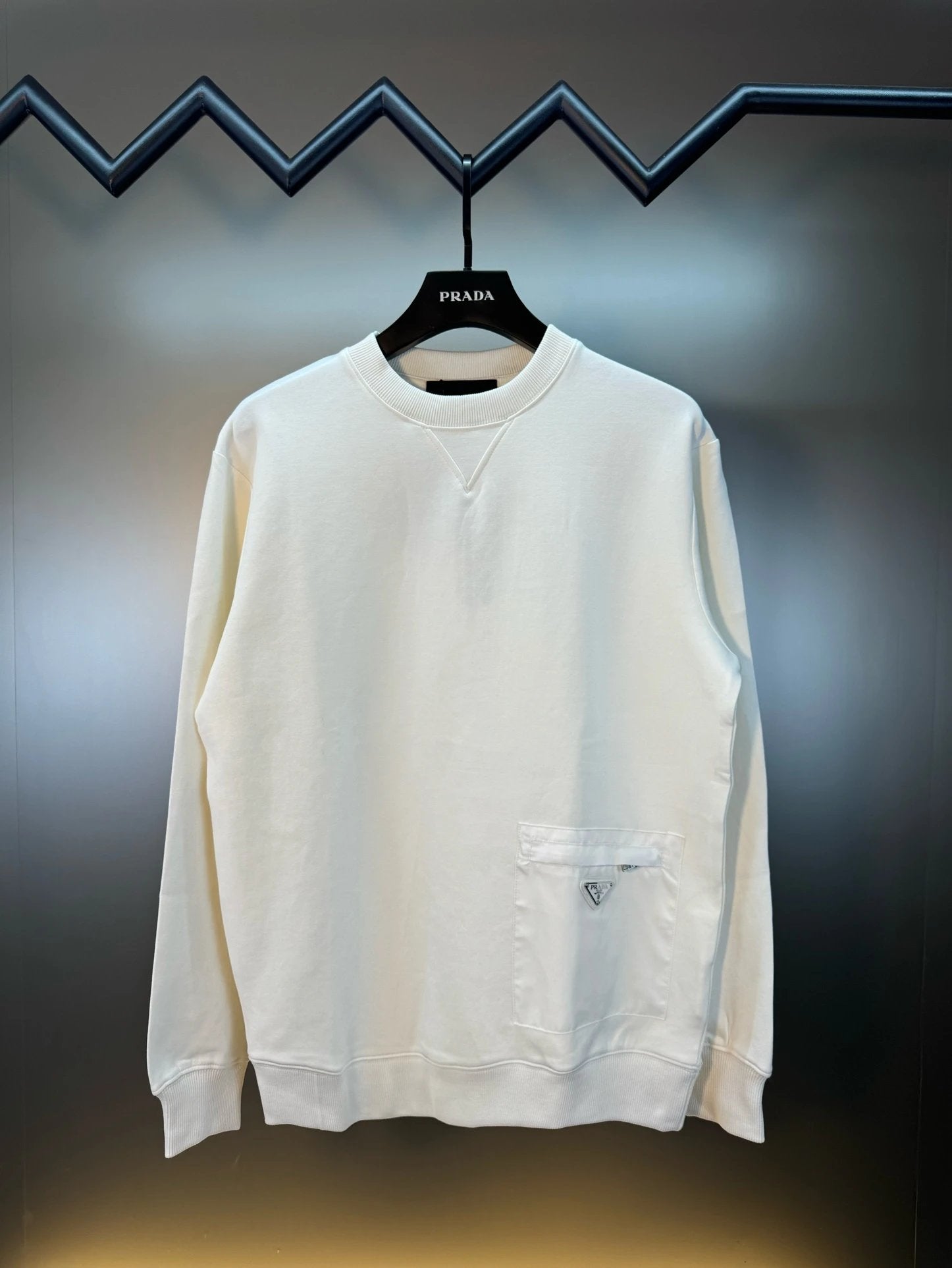 PRADA Hoodie New Classic Metal Triangle Pocket Crewneck Sweatshirt Long Sleeve Base Shirt Outerwear Trendy Unisex Sports Casual Loose Fit Versatile Autumn Winter New Arrival