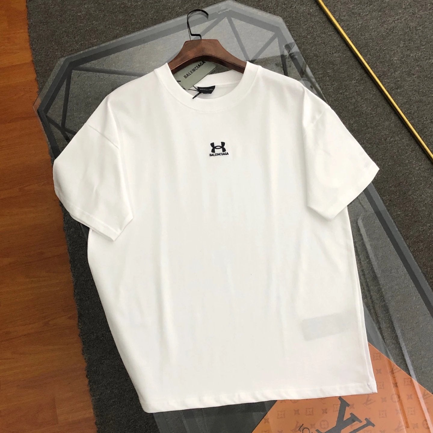 Balenciaga T-shirt 25ss New Pure Cotton Unisex Style T T-shirt OS Loose Fit Base Shirt Half Sleeve T-Shirt Top Half Sleeve