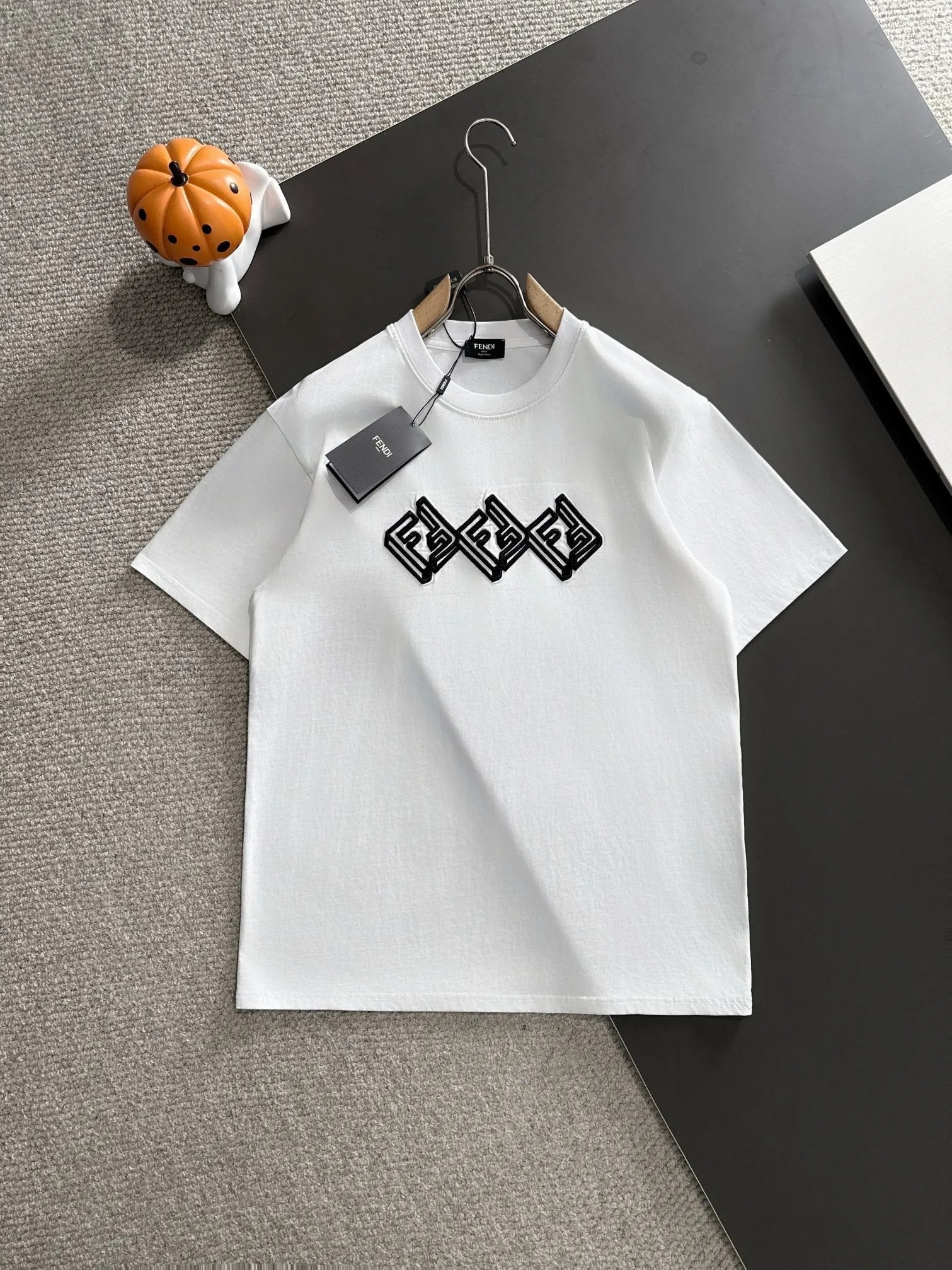 FENDI T-shirt Precision Double Chest F Letter Embroidery logo round Neck Short Sleeve25ss New Pure Cotton Unisex Style T T-shirt OS Loose Fit Base Shirt Half Sleeve T-Shirt Top Half Sleeve