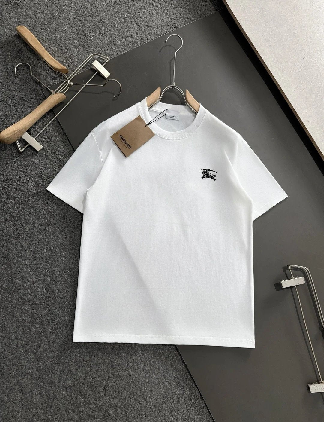 Burberry T-shirt Chest Knight Print logo round Neck Short Sleeve25ss New Pure Cotton Unisex Style T T-shirt OS Loose design P Basic T-Shirt Short Sleeve Tee Shirt Top