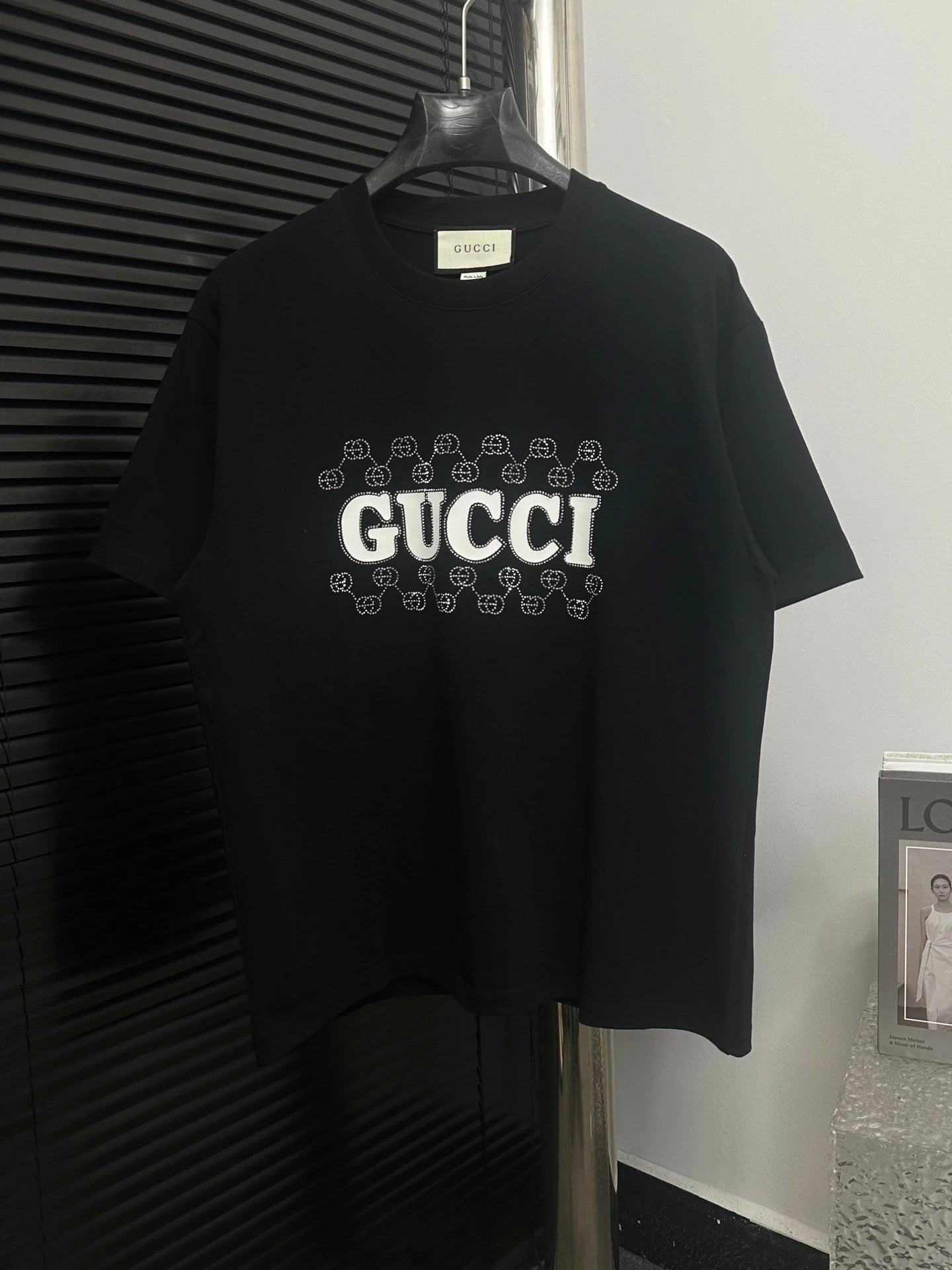 Gucci T-shirt Chest Brand Patch logo round Neck Short Sleeve25ss New pure cotton T Unisex T-Shirt OS Loose Fit Base Shirt Top Half Sleeve T-Shirt