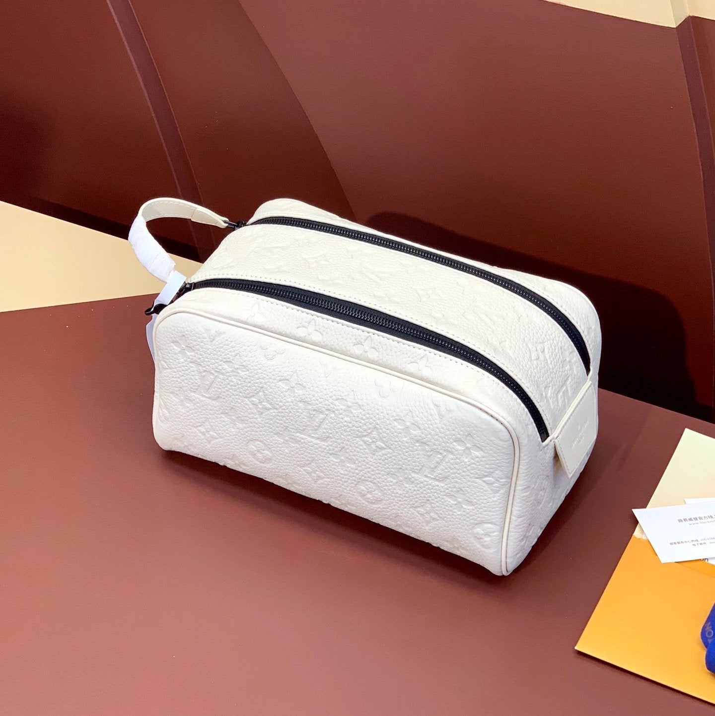 Louis Vuitton LV Wallets/Clutches Top version 【Top with High Version】【LockerDoppKit Toilet Bag】M83112Flower(Silk Screen)Black Color Wash Bag DOPP Toilet Bag/Cosmetic Bag Men's and Women's Bags Handbag Presbyopic M83112Black Flower Wash Bag Large M12641