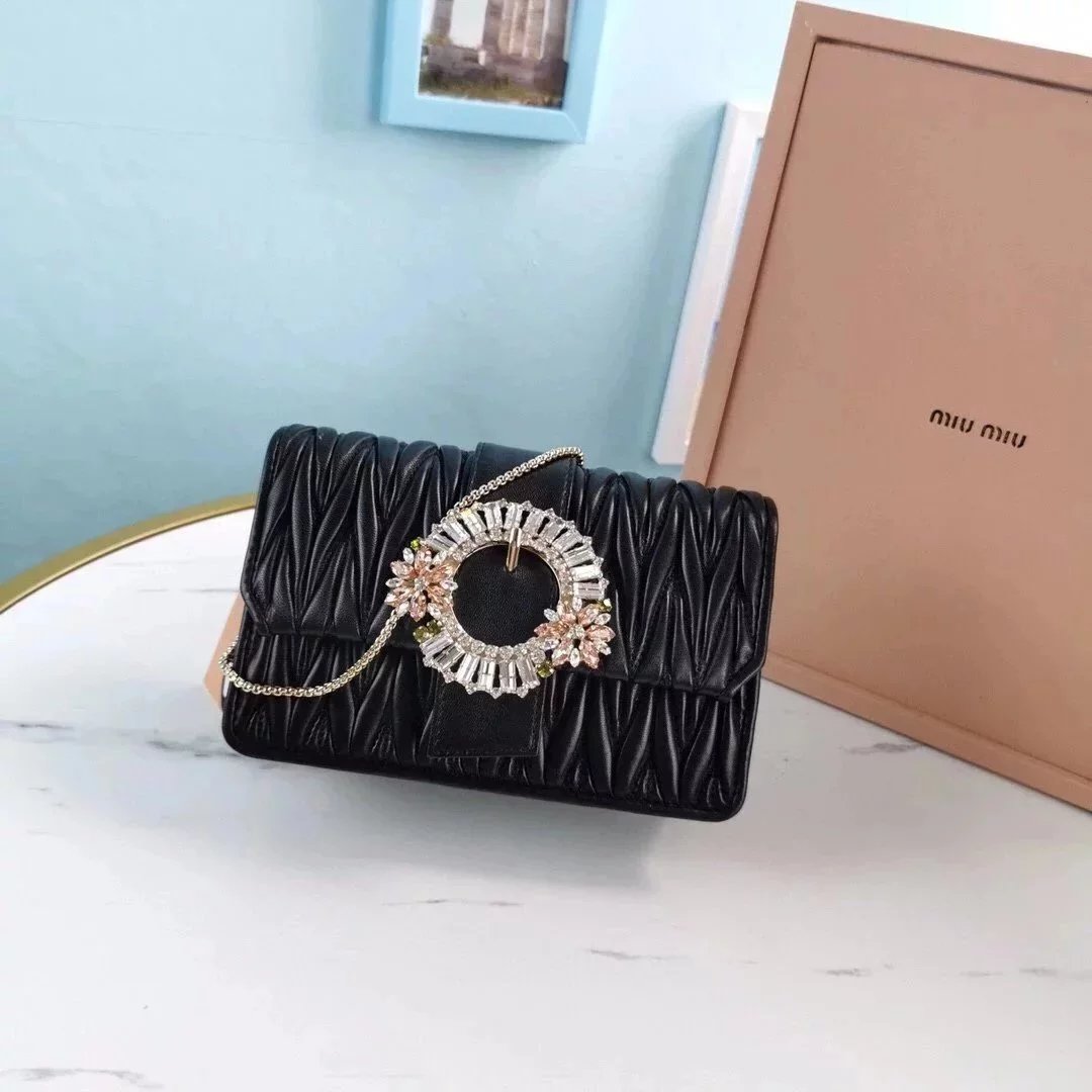 Miu Miu Bag Top version 【Pure Original Single Factory Production】2021New Ladies Matelasse Lamb Leather Bag Crystal Beaded Ring Little Daisy Drill Buckle Bag Shoulder Bag Crossbody Bag Chain Bag18cm5BH095