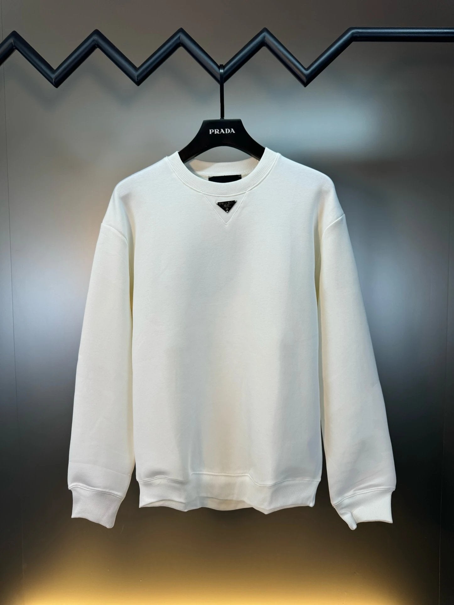 PRADA Hoodie Chest Metal Triangle Logo Crewneck Sweatshirt Simple Versatile Casual Loose Pullover Sportswear os Versatile Inner Layer Top Unisex24ss Autumn and Winter New Products