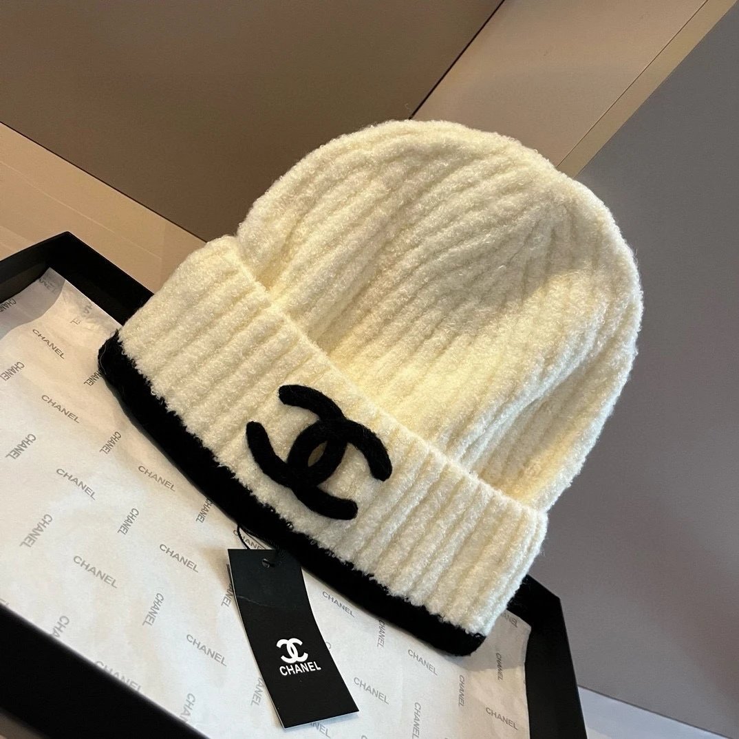 Chanel Hat Casual Hat High Quality Fashion Fashion Brand l Classic Big logo Knitted Woolen Cap New Autumn and Winter Thermal Head Cover Hat Travel Essential