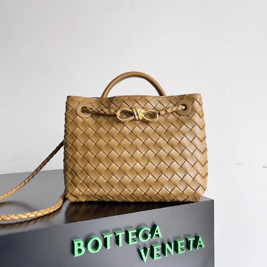 Bottega Veneta Women's Bag Top version 【Level Surrogate Shopping】Home New andiamo Handbag Woven Bag Horoscope Buckle Briefcase Large45cm Shopping Bag Tote Bag tote Bag Handbag Shoulder Crossbody Bag24New Women's Bag New Color Idle Style Square Pocket Bag