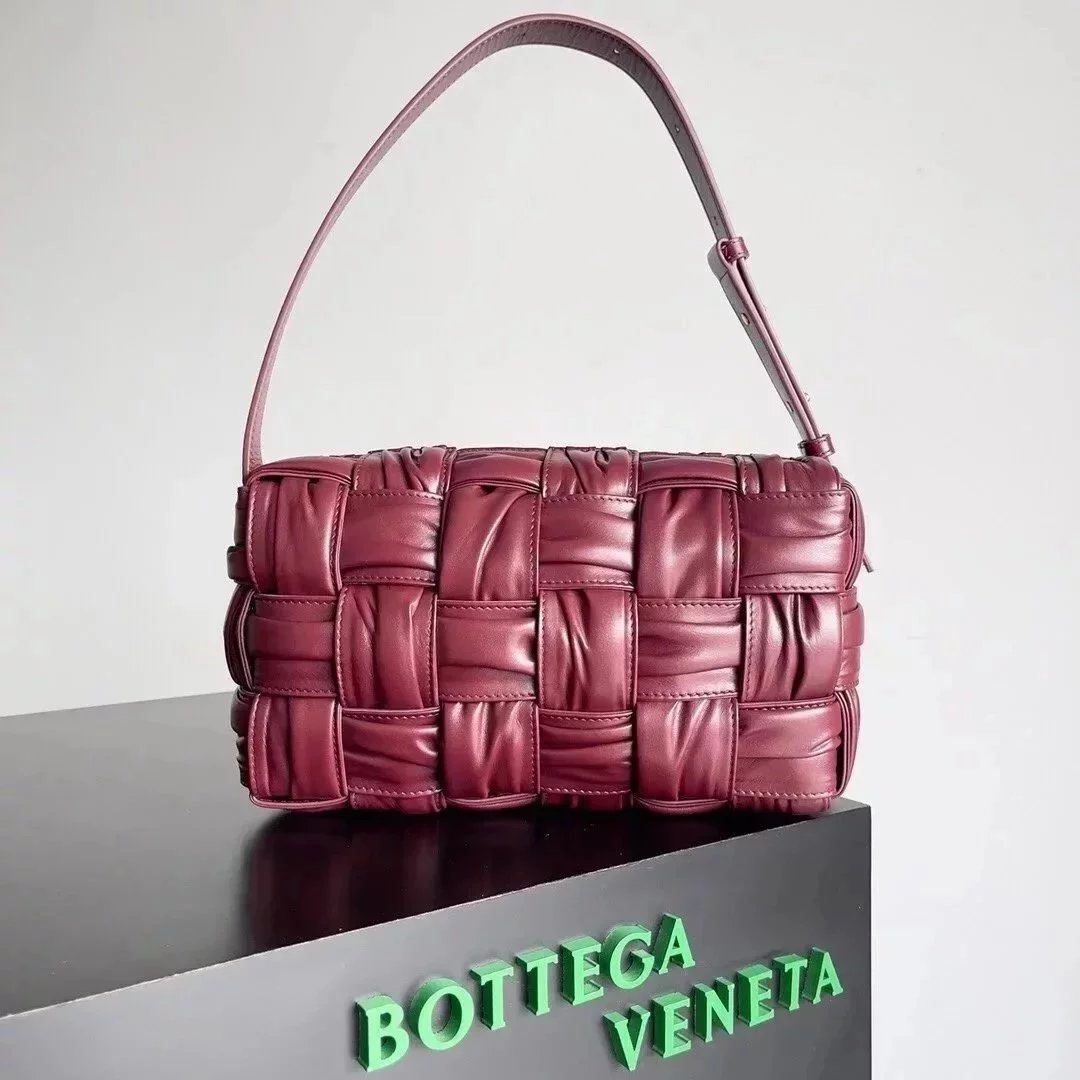 Bottega Veneta Women's Bag Top version Original Genuine Goods Leather Yang Mi Brick Underarm bag2022New Original Surrogate Shopping-Grade Large Plaid Woven Soft Lambskin Shoulder Bag Underarm Bag BRICKCASSETTE Underarm Bag Handbag Women's Bag