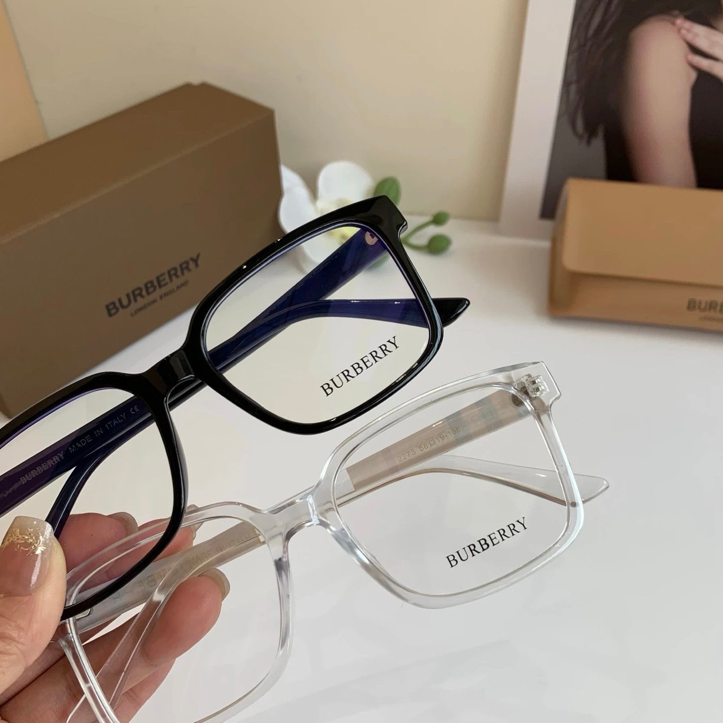 Burberry sunglasses Plaid Trimmed Temple Sunglasses Slimming Non-Prescription Unisex Couple Style UV Protection Driving Beach Fishing25ss New Sports Casual Versatile