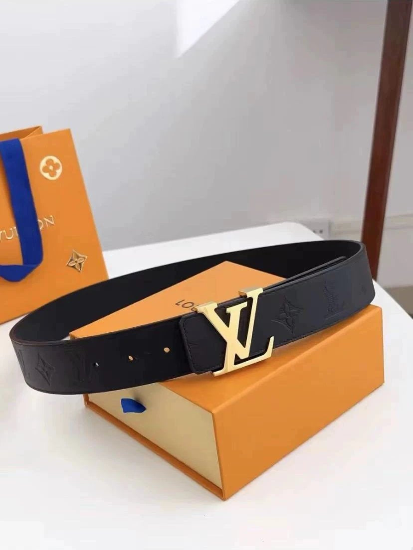 Louis Vuitton LV Belt Leather Belt Men's Genuine Leather High-End Luxury Letter Buckle Pant Belt with Presbyopic Business Leisure Famous Brand Luxury Belt