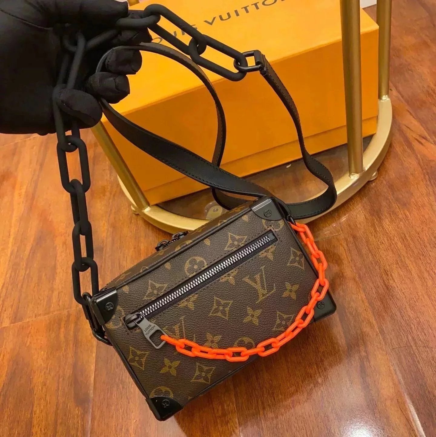 Louis Vuitton LV Men's Bag Top version M44735Black Flower Men's and Women's Bags MiniSoftTrunk Handbag Box Bag Shoulder Messenger Bag Men's and Women's Handbags LM44480Presbyopic Box Bag New Color Blue M82558