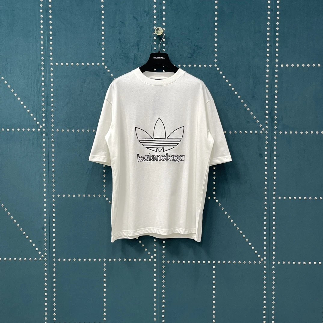 Balenciaga T-shirt Front Clover Hollow Embroidery logo round Neck Short Sleeve25ss New pure cotton T Unisex T-Shirt OS Loose Fit Base Shirt Top Half Sleeve T-Shirt