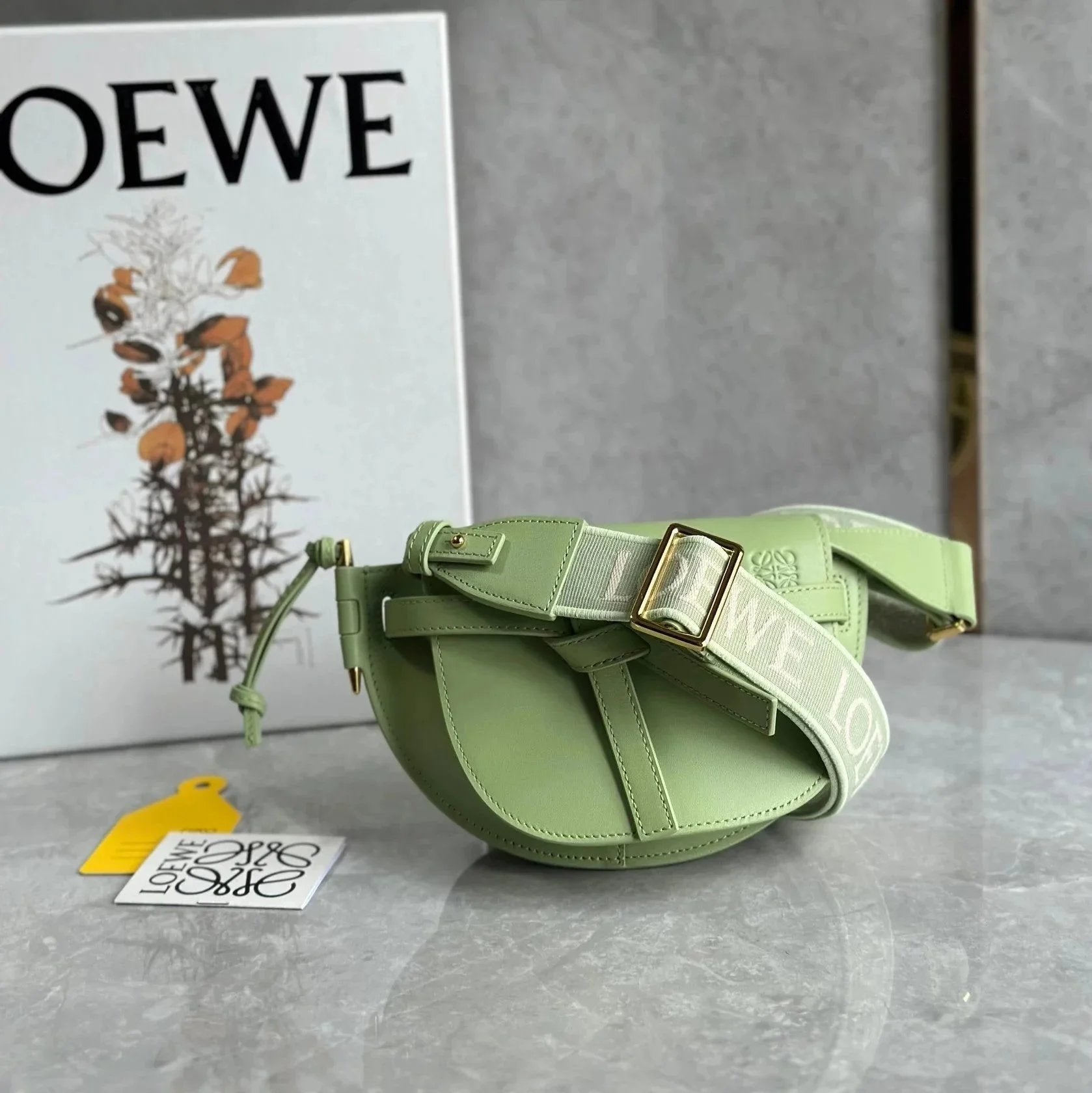 LOEWE Women's Bag Top version 【Counter Version Original Leather】Send a Full Set of Packaging Loew New Mini Letter Wide Shoulder Strap Saddle Bag GateDual Saddle Bag Women's Bag Retro Horseshoe Bag