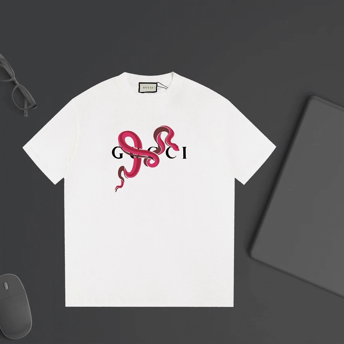 Gucci T-shirt Front Color-Block Letter Snake Year Limited Edition Print logo round Neck Short Sleeve25ss New Pure Cotton Unisex Style T T-shirt OS Loose Fit Base Shirt Top Half Sleeve T-Shirt