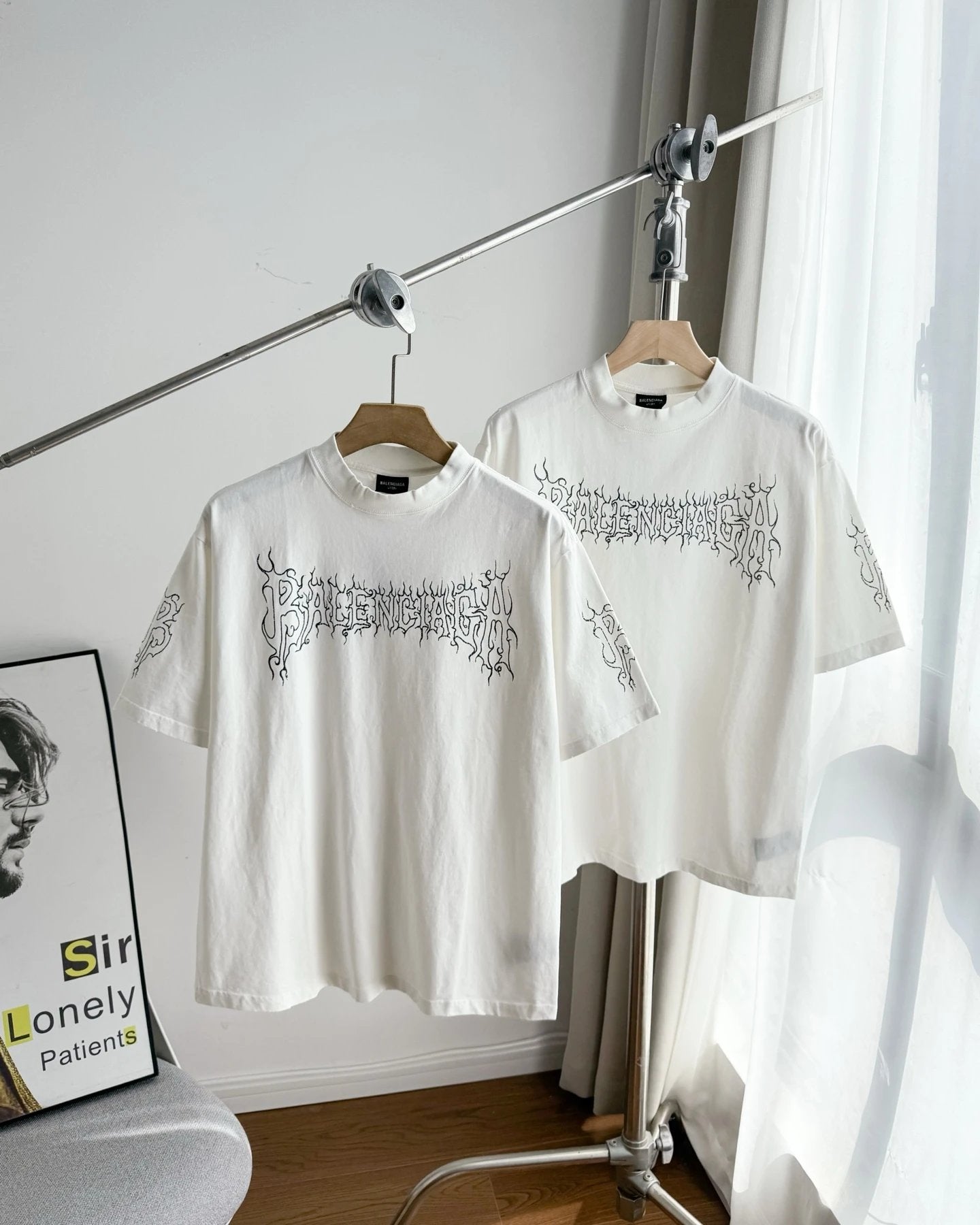 Balenciaga T-shirt Back Flame B Letter Print logo round Neck Short Sleeve25ss New Pure Cotton Unisex Style T Casual T-Shirt Base Layer Shirt OS Loose Fit Half Sleeve Top Plus Size