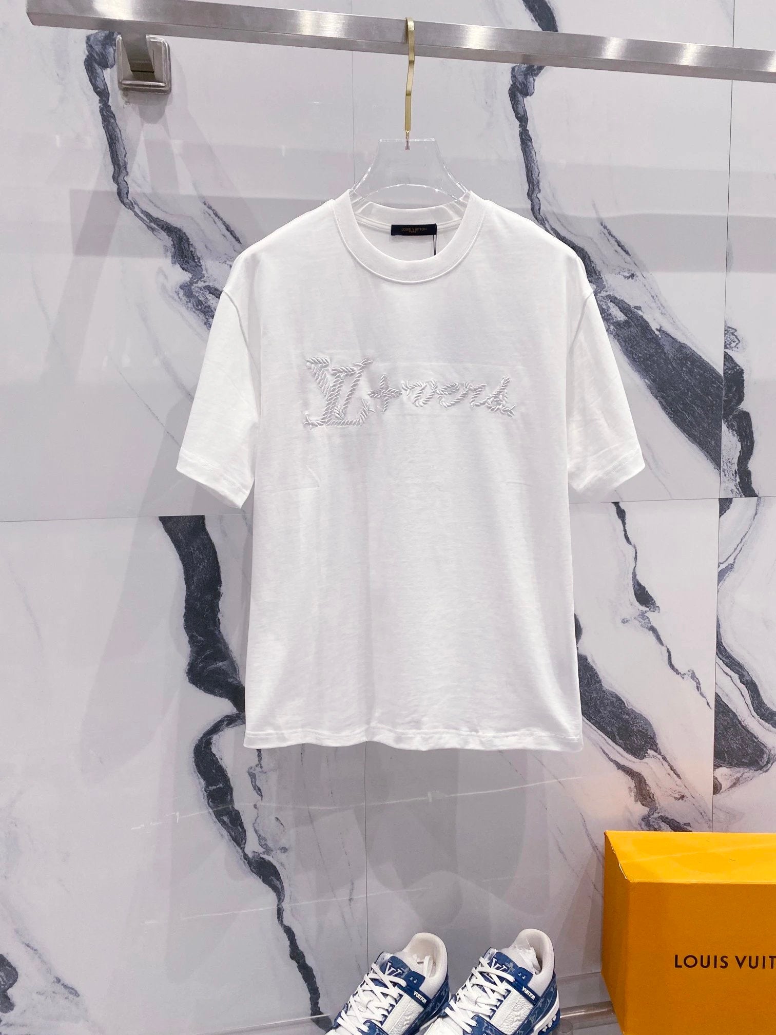 Louis Vuitton LV T-shirt Runway Style Hemp Rope Letters LOGO Embroidered Logo Crew Neck Short Sleeve Pure Cotton Unisex T T-shirt OS Loose Fit T-Shirt Casual Simple Base Shirt