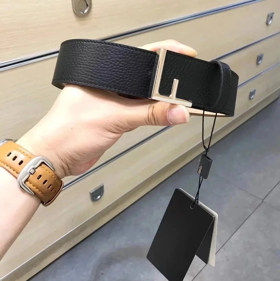 FENDI Belt Top version Man's Belt Width4.0cm Simple Fashion Elegant Belt Business Casual Belt Belt Belt Men's High-End Belt