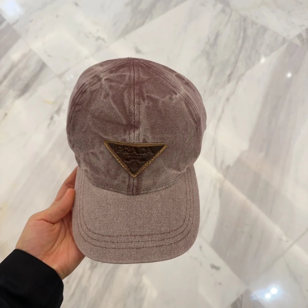 PRADA Hat Triangle mark logo Baseball Cap Sunshade Sun Protection Duckbill Cap Slimming Face Curved Brim Versatile Large Head Circumference Sports Hat Unisex Couple Style
