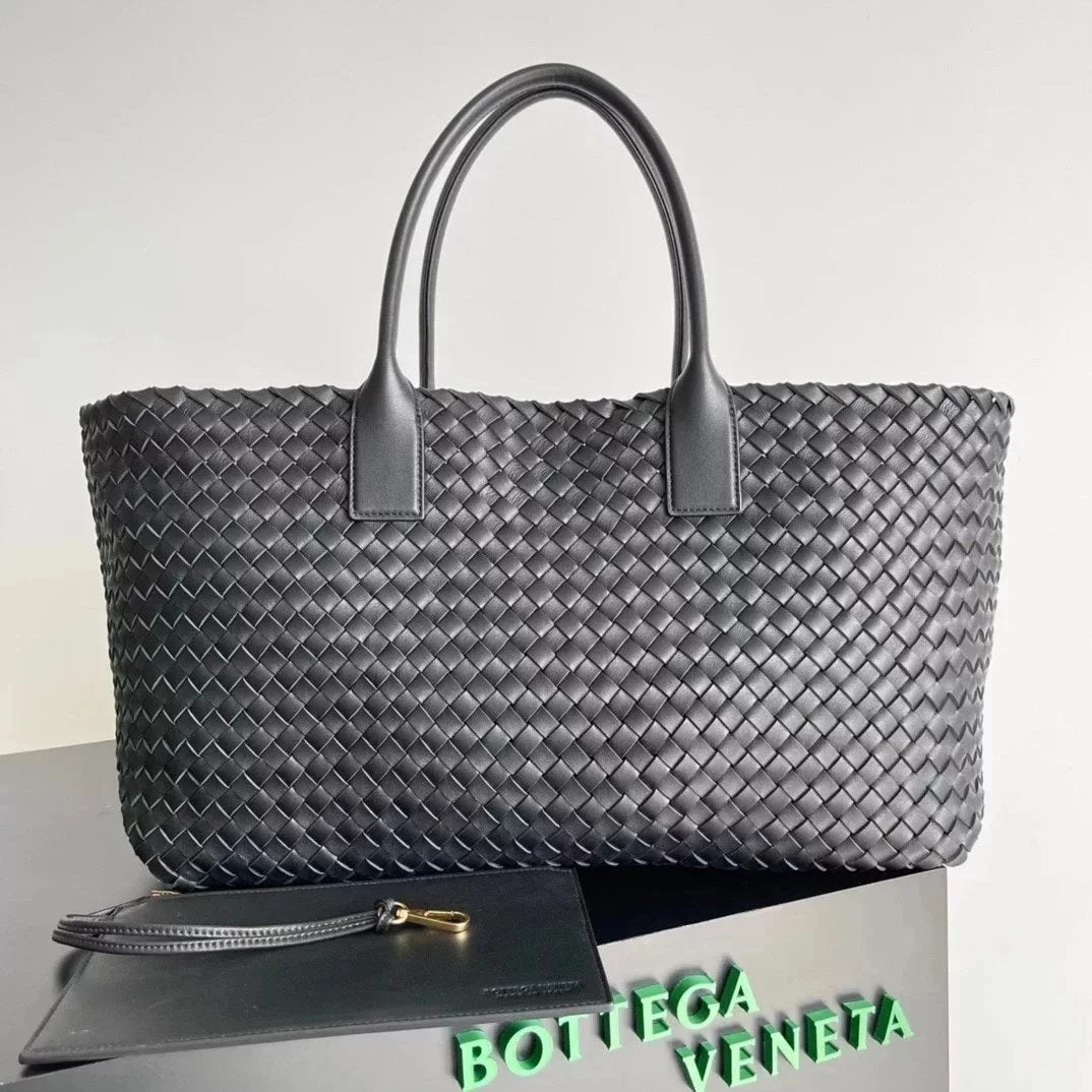 Bottega Veneta Women's Bag Top version 【Surrogate Shopping Edition】New Arrival MiniCabat Limited Mini Basket Tote Cabat Woven Bag Portable Shopping Basket Bag Woven Vegetable Basket New Woven Shopping Basket Bag Treasure Dish Jia Woven Oversized Shopping