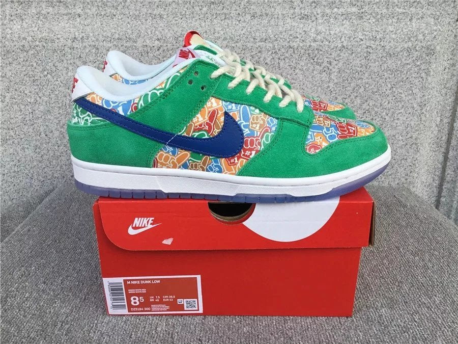 Nike Dunk Low shoes