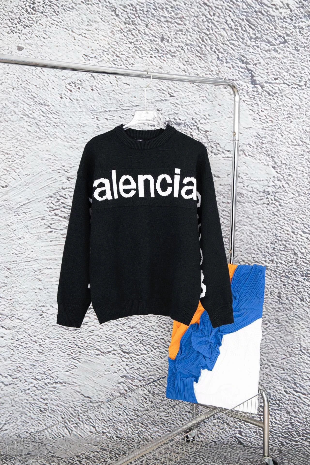 Balenciaga Sweater Jacquard Letter Pullover Crew Neck Sweater Thickened Lazy Style Unisex Loose Knit Top Coat Versatile Casual Wear