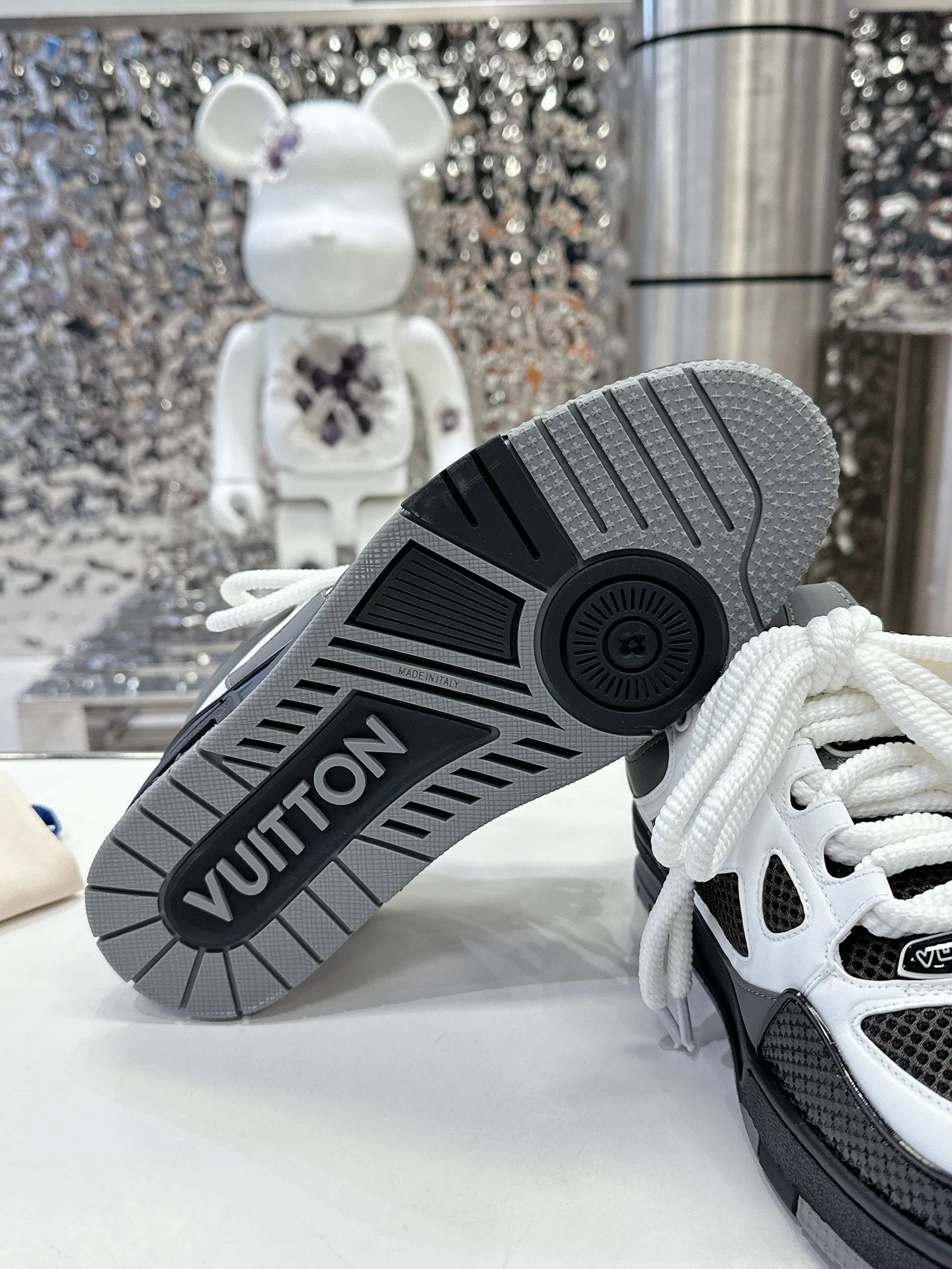 Louis Vuitton LV Shoes Fashion Trendy Brand Sneaker Men's and Women's Casual Shoes Running Shoes