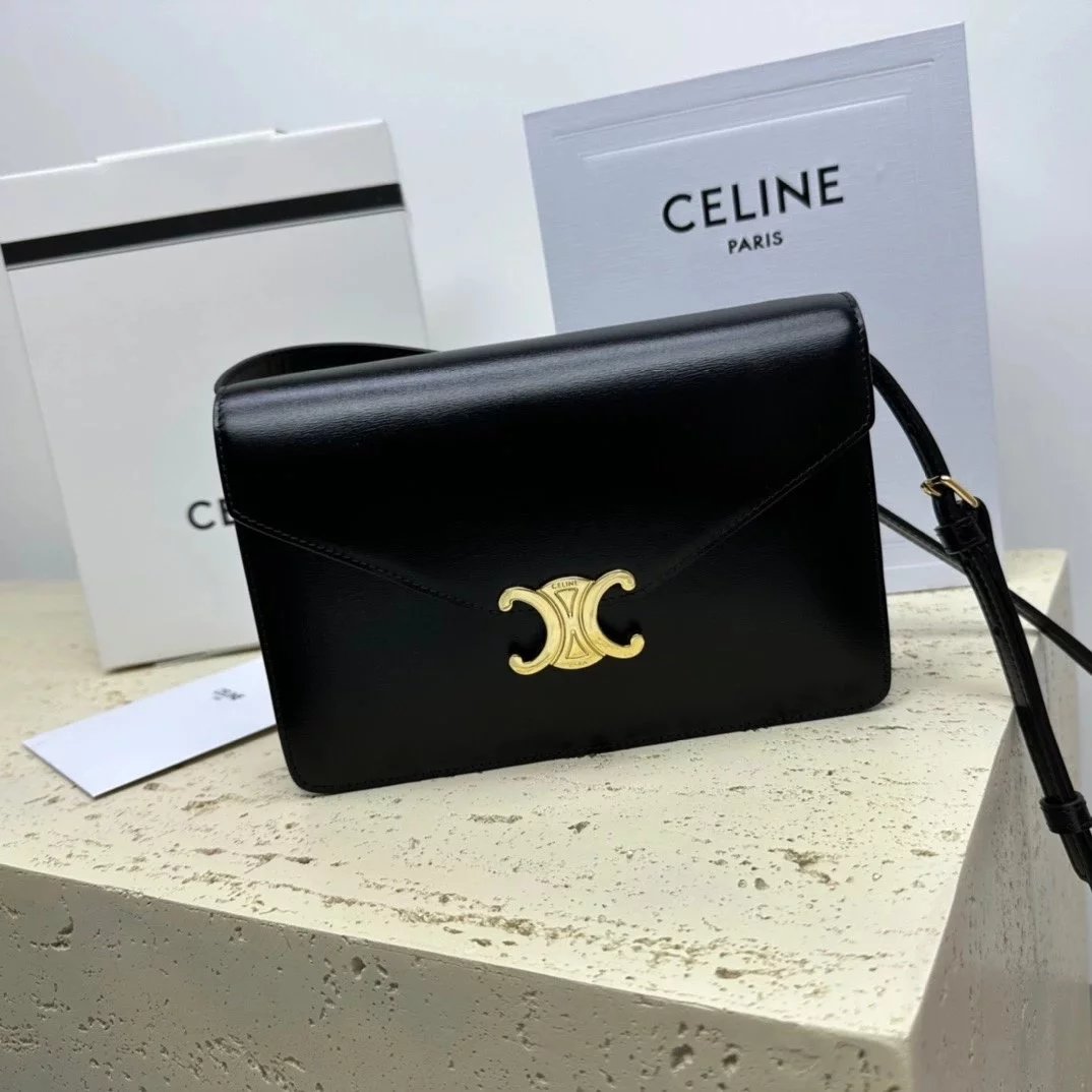 Celine women's bag Top version 【Original Factory】New CUIRTRIOMPHE Cowhide WOC Brand New Chain Leather Envelope Package Large113322Small Size10J733