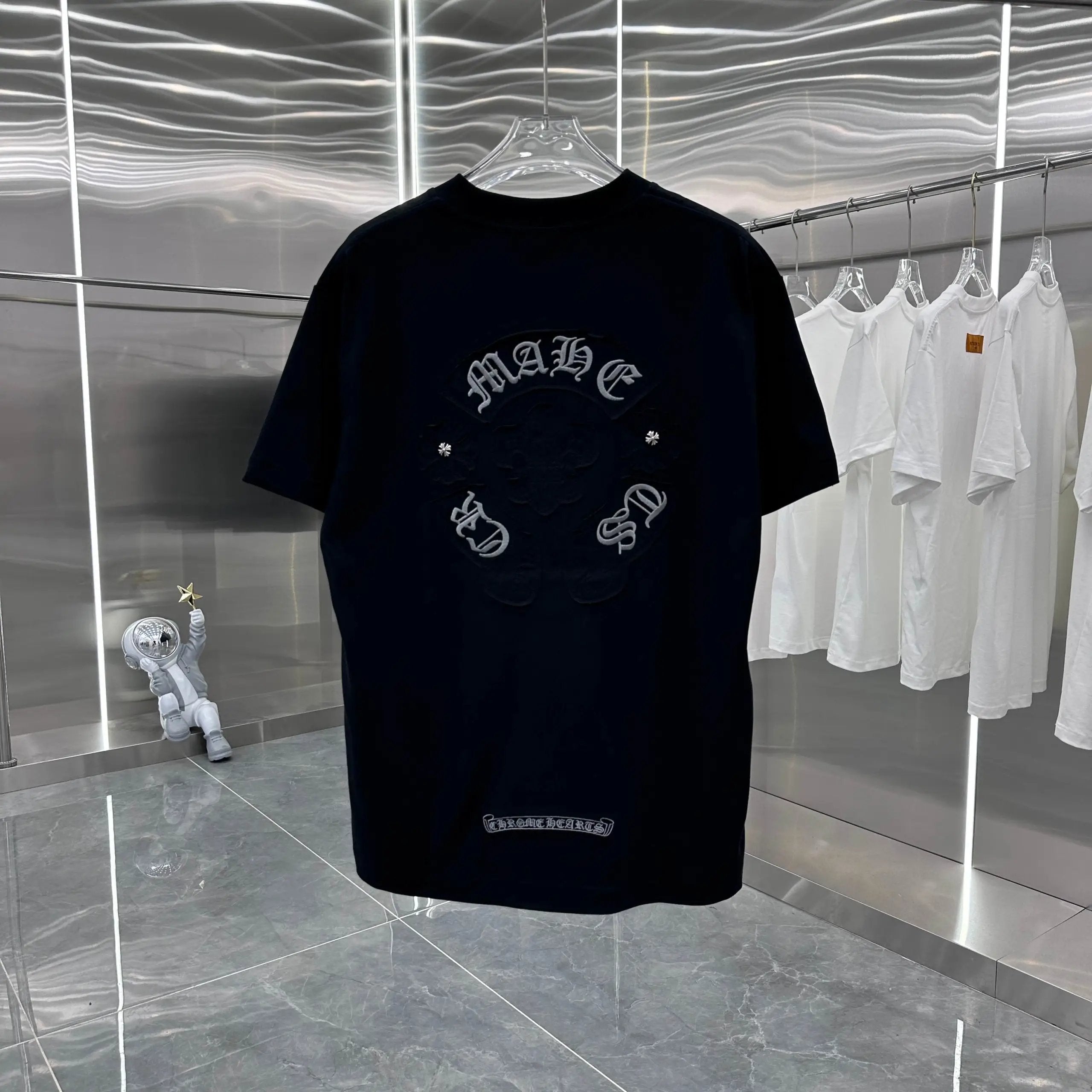 Chrome Hearts T-shirt Horseshoe Patchwork Burnt Flower+Hardware Accessories Round Neck Short Sleeve25ss New Pure Cotton Unisex Style T Casual T-Shirt Base Layer Shirt OS Loose Fit Half Sleeve Top Plus Size