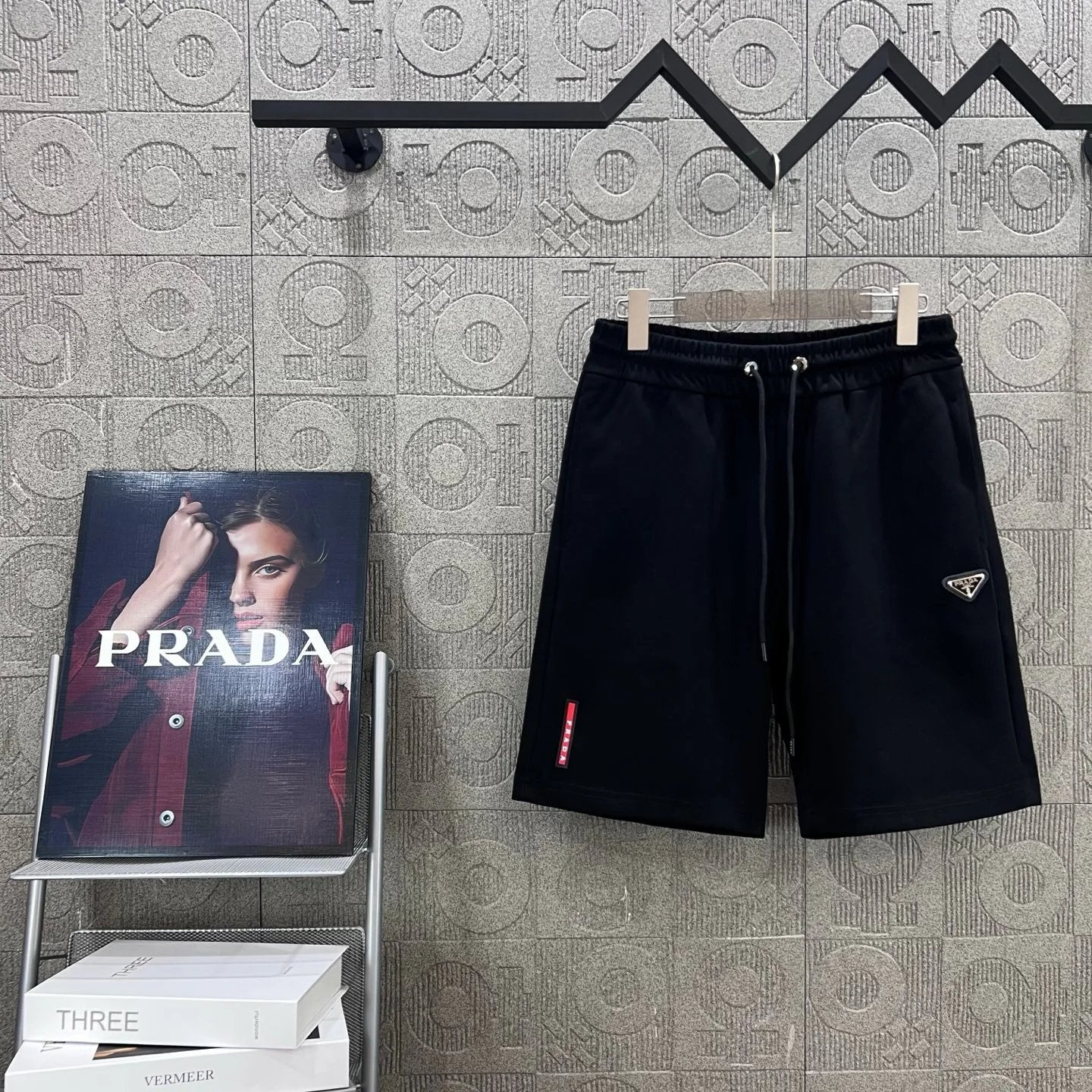 PRADA Shorts Triangle Badge Letter Tape logo Five-point Shorts25ss New Drawstring Casual Summer Pants American Style5Two-in-One Casual Sweatpants for Men and Women, Pure Cotton Joggers