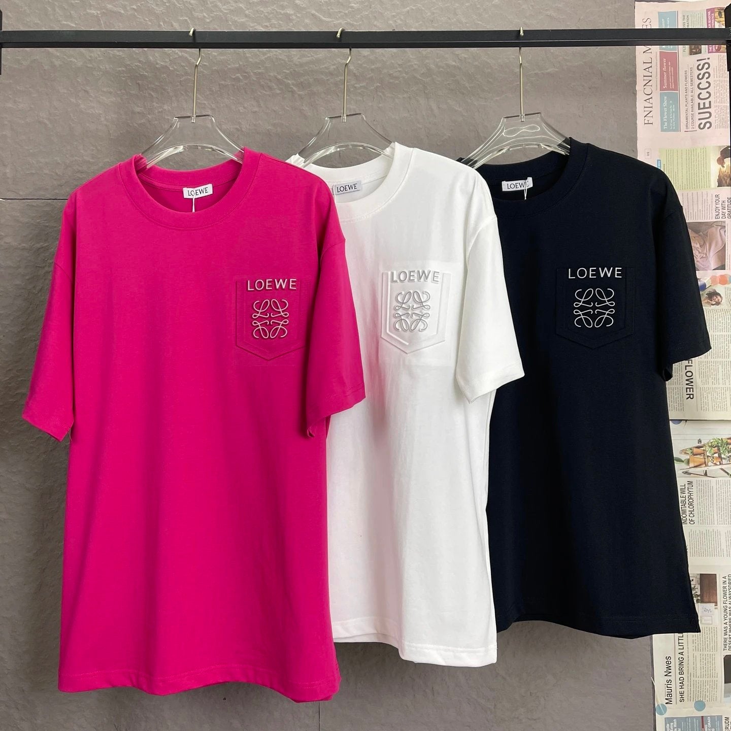 LOEWE T-shirt 3D Embroidered Letter Pattern on Chest logo round Neck Short Sleeve25ss New pure cotton T Unisex T-Shirt OS Drop Shoulder Loose Fit Base Shirt Top T-Shirt Short Sleeve