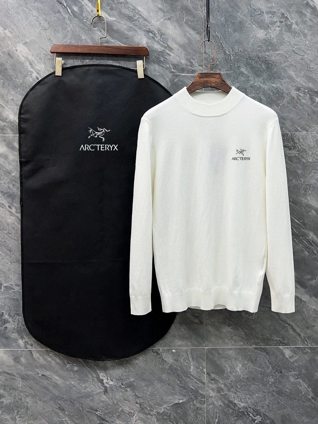 Arc'teryx Sweater Classic Logo Logo Half Turtleneck Sweater Unisex