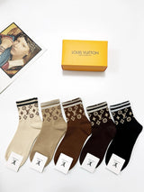 Louis Vuitton LV Sock 【a Box5Double】Classic Letters logo Breathable and Stylish Pure Cotton Mid-Calf Socks25ss New Cotton Socks Spring Summer Autumn Thin Business Sports Casual Versatile Deodorant Sweat-Absorbing