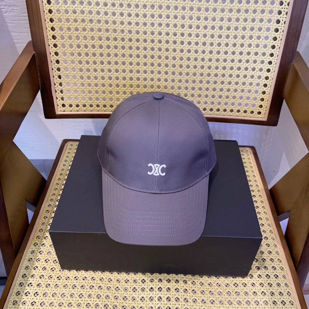 Celine Hat Classic Pair Clogo Baseball Cap Sun Protection Visor Cap Large Head Circumference Versatile Sports Hat Slimming Face Curved Brim Unisex Couple Style