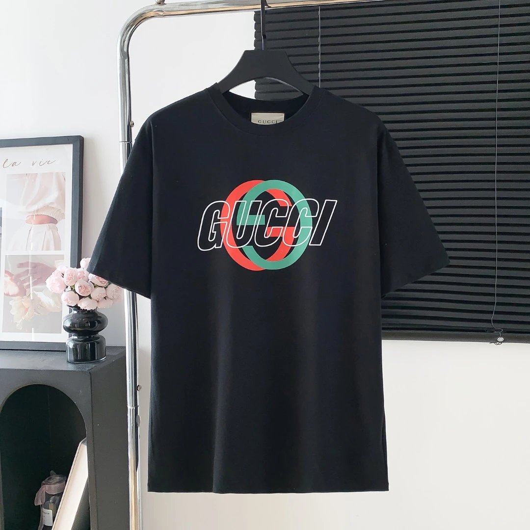 Gucci T-shirt Chest Print Logo Logo Crew Neck Short Sleeve25ss New pure cotton T Unisex T-Shirt OS Loose Fit Base Shirt Top Half Sleeve T-Shirt