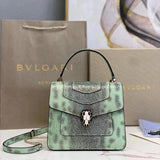 BVLGARI Bag Top version SerpetiForever Bag Decorated with a Snake's Head Chain Bag Snakeskin Enamel Snakeskin Head File Holder Mint Green