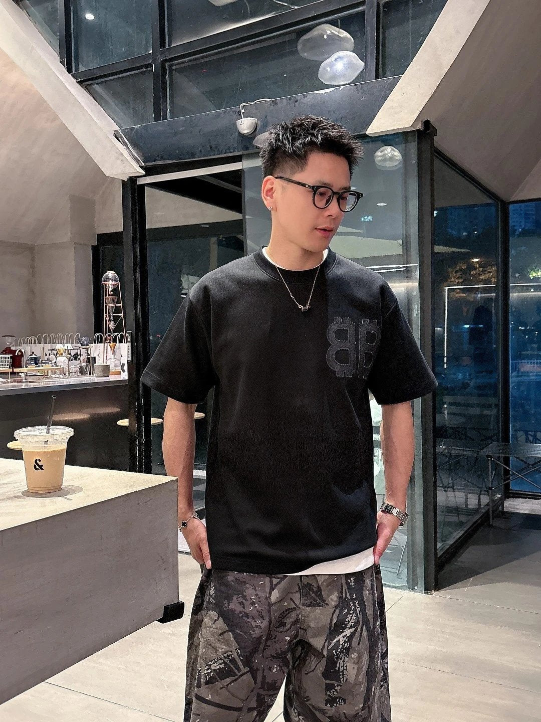 Balenciaga T-shirt Denim Patch Embroidery logo round Neck Short Sleeve25ss New pure cotton T Unisex T-Shirt OS Drop Shoulder Style Base Shirt Top T-Shirt Half Sleeve