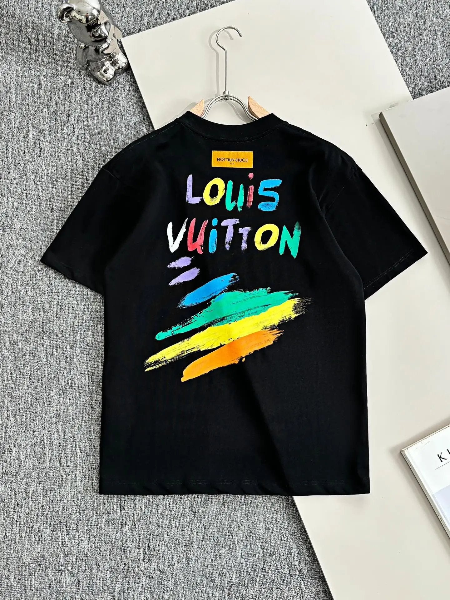 Louis Vuitton LV T-shirt Front and Back Hand-Painted Colorful Letter Print logo round Neck Short Sleeve25ss New Pure Cotton Unisex Style T T-shirt OS Loose Fit Base Shirt Half Sleeve T-Shirt Top Half Sleeve