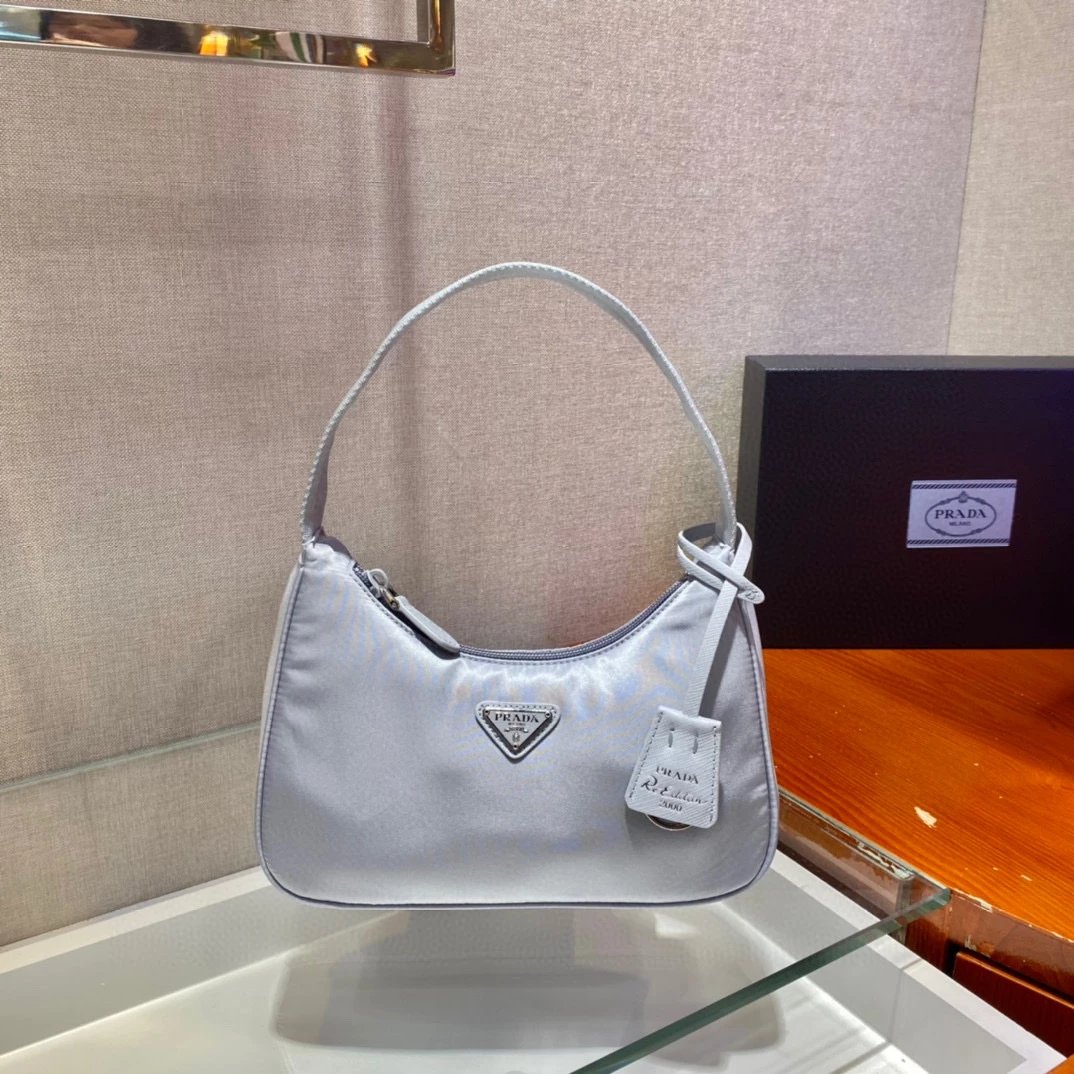 PRADA Bag Top version Original Order2020Re-Edition Autumn and Winter New Nylon Shoulder Girdle Hobo Nylon Shoulder Bag Underarm Bag Handbag Women's Bag2000