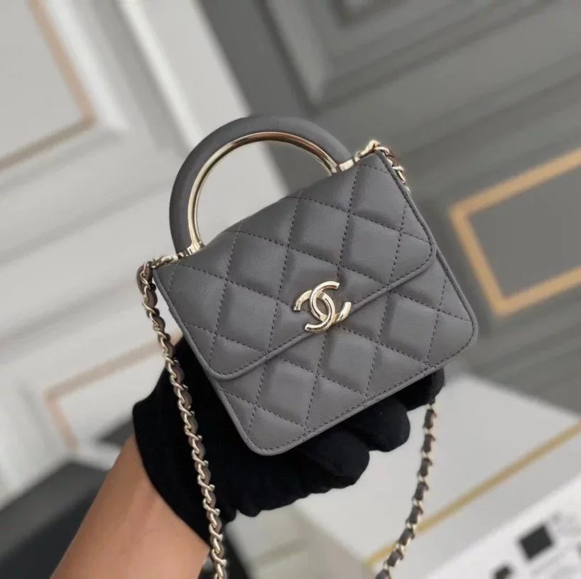 Chanel Women's Bag Top version 2022New Grade Genuine Goods22a Handle woc Women's Small Waste Bag Handbag Exquisite Small Handle Women's Bag Shoulder Messenger Bag Chain Bag Small Shoulder Bag Sheepskin Bag Portable Flap Bag New Women's Bags